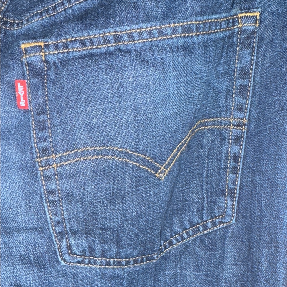 SOLD - Levi’s Women’s Baggy “Dad” Jeans – Deep Rinse – Size 32 x 34 – Worn Once - Picture 6 of 15